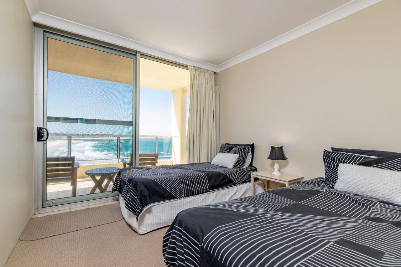 Beachpoint 402 - Linen Not Included Apartment Forster
